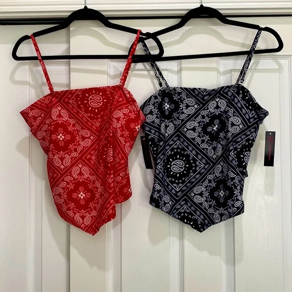 Lot of two handkerchief print tops - Picture 1 of 1